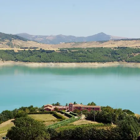 Agriturismo Pagliarone Donnaperna Farm stay *