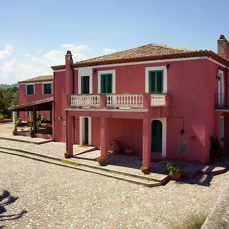 Farm stay Agriturismo Pagliarone Donnaperna *