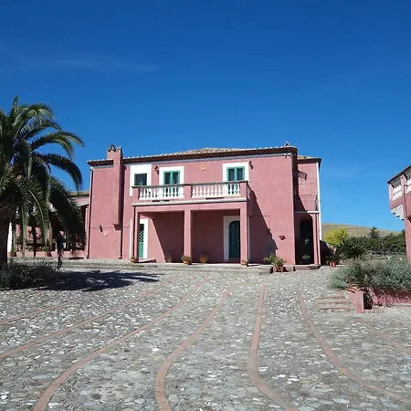 Farm stay Agriturismo Pagliarone Donnaperna
